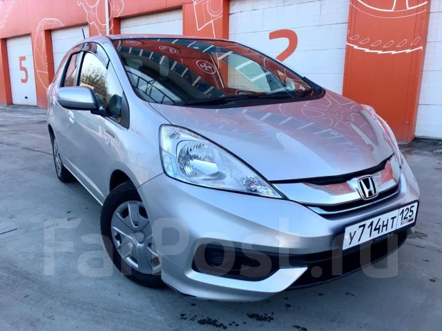Honda Fit Shuttle. �������, ��������, 1.3 (88��.�.), ������, 84 000����. �� ����