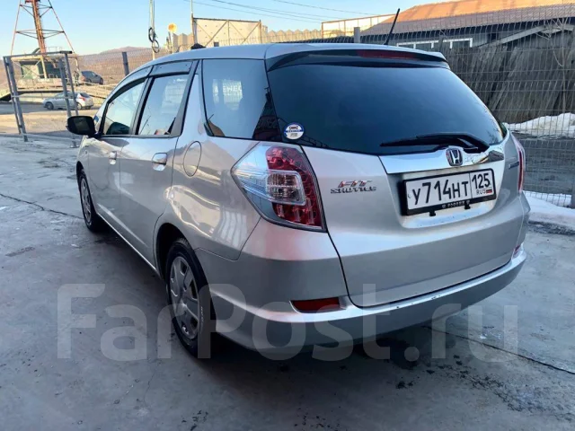 Honda Fit Shuttle. �������, ��������, 1.3 (88��.�.), ������, 84 000����. �� ����