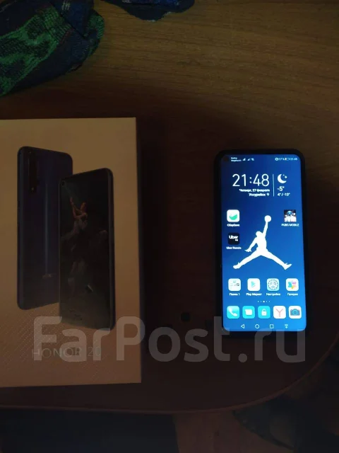 Honor 20. �����, ������, 3G, 4G LTE, Dual-SIM, NFC ����