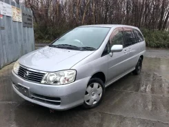 Nissan Liberty. RM12, QR20DE ����