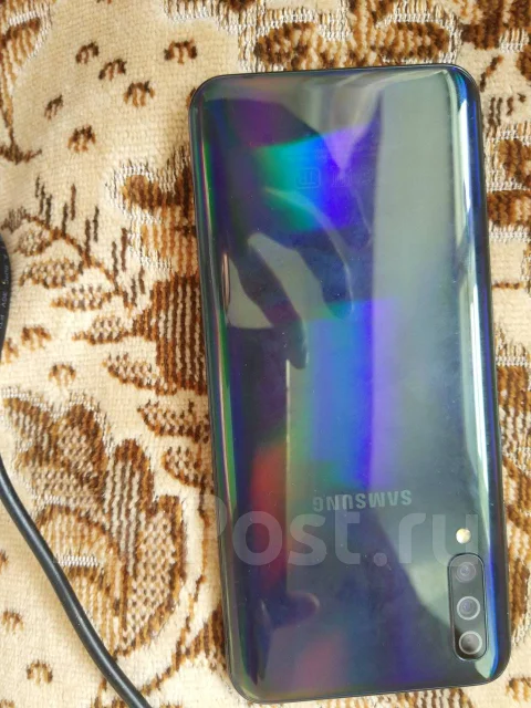 Samsung Galaxy A50. �/�, ������, 3G, 4G LTE, Dual-SIM, ����������, NFC ����