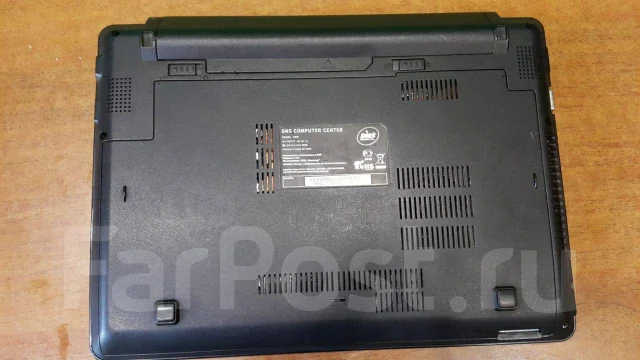 DNS. 14.1", ��� 4 ��, ���� 4���, WiFi: 1, Bluetooth: 1, ����������� �� 8��. ����