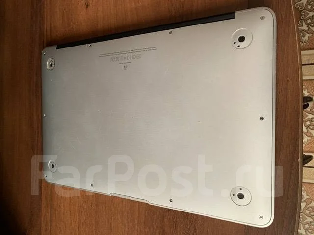 Apple MacBook Air 11. WiFi: 1 ����