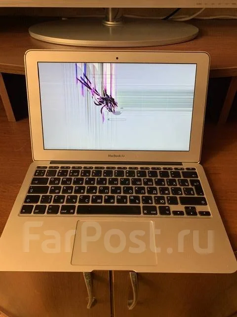 Apple MacBook Air 11. WiFi: 1 ����