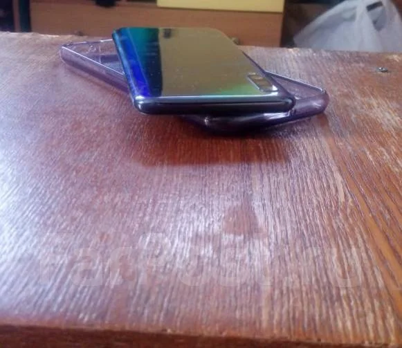 Samsung Galaxy A50. �����, 4G LTE ����