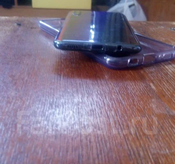 Samsung Galaxy A50. �����, 4G LTE ����