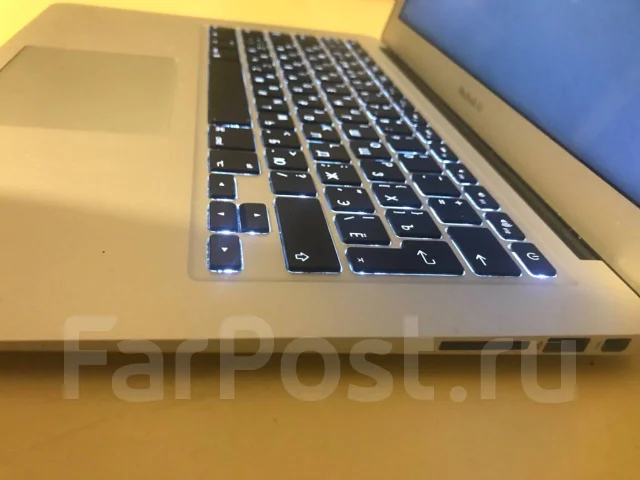 Apple MacBook Air 13 2017 Mid. 14.5", 1,8����, ��� 8 ��, ���� 128���, WiFi: 1, Bluetooth: 1, ����������� �� 72��. ����
