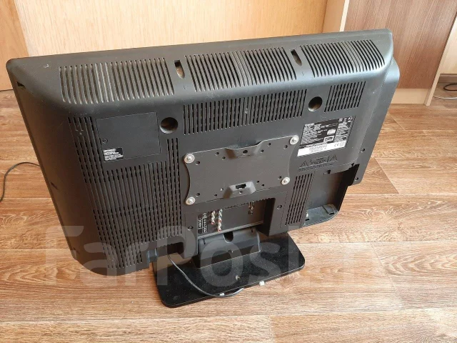 Toshiba. LCD (��) ����
