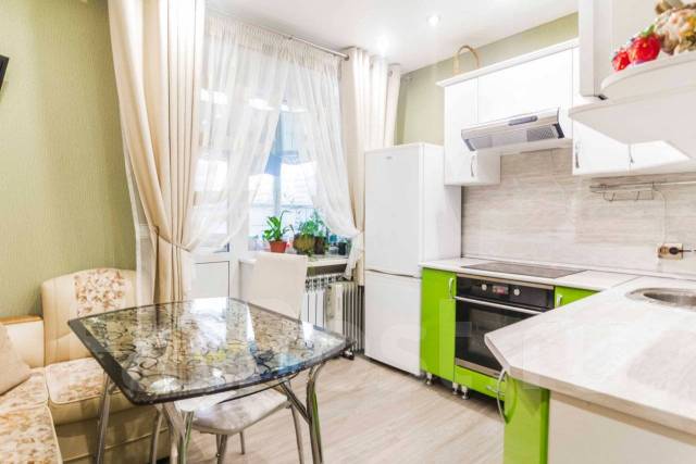 Студия хабаровск снять. Квартира студия 10 кв м. Ремонт студии. Фарпост хабаровск сниму квартиру без посредник. Продается малосемейка зорге 46.