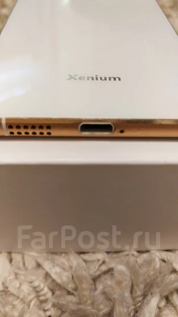 Philips Xenium X818. �/�, �����, 3G, 4G LTE, NFC ����
