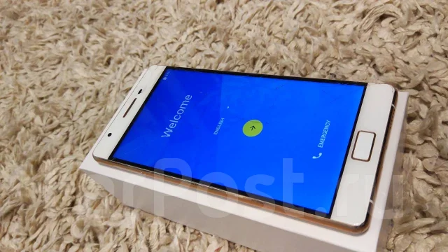 Philips Xenium X818. �/�, �����, 3G, 4G LTE, NFC ����