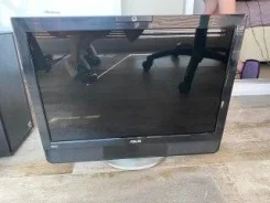 Asus. 22"