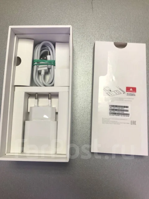 Xiaomi Mi A3. �/�, �����, 4G LTE, Dual-SIM, ���������� ����