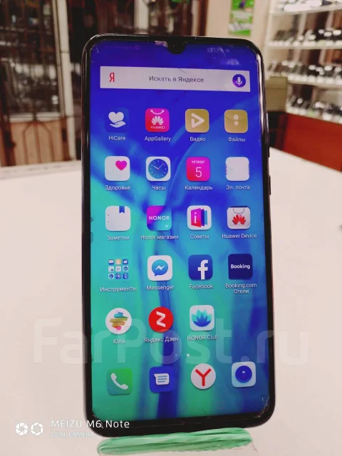Honor 10i. �/� ����