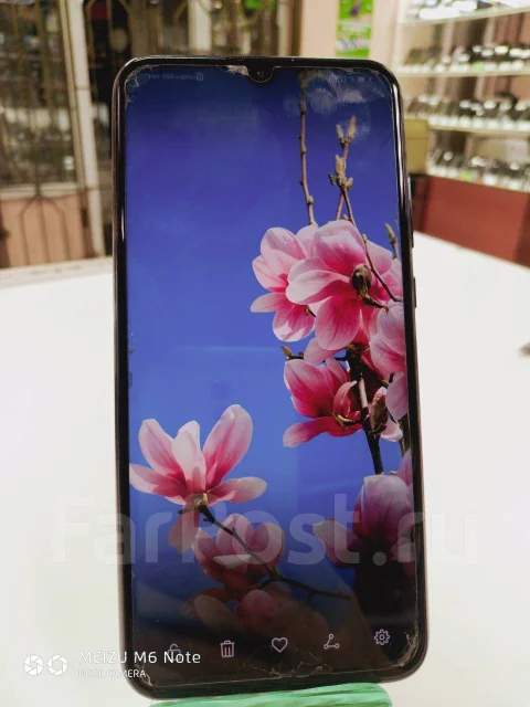 Honor 10i. �/� ����
