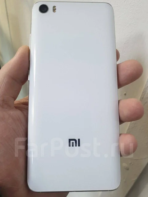 Xiaomi Mi5. �/�, �����, 3G, 4G LTE, Dual-SIM, NFC ����