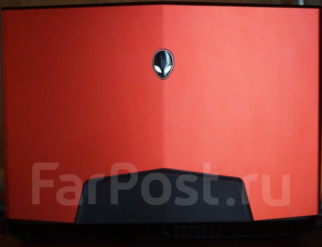 Dell Alienware M17x. 17.3", 3,6����, ��� 8 ��, ���� 240���, WiFi: 1, Bluetooth: 1 ����