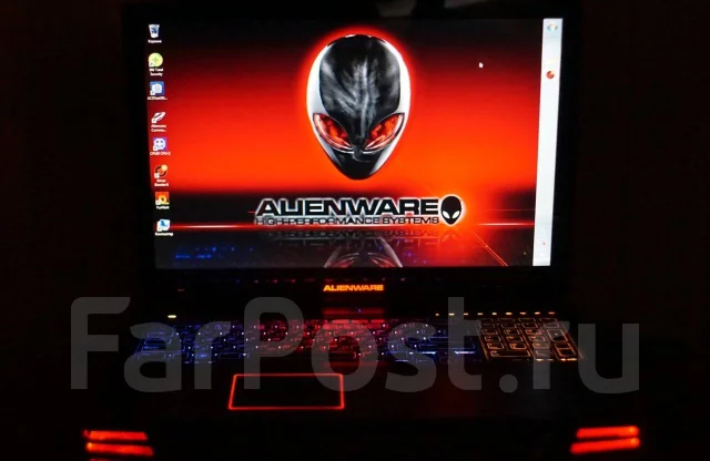 Dell Alienware M17x. 17.3", 3,6����, ��� 8 ��, ���� 240���, WiFi: 1, Bluetooth: 1 ����