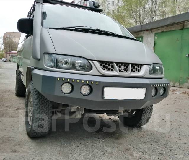 Силовой бампер на делику. Силовой бампер на мицубиси делика l400 3. Силовые бамперы для mitsubishi delika. Силовой бампер делика булка. Железный бампер для делика.