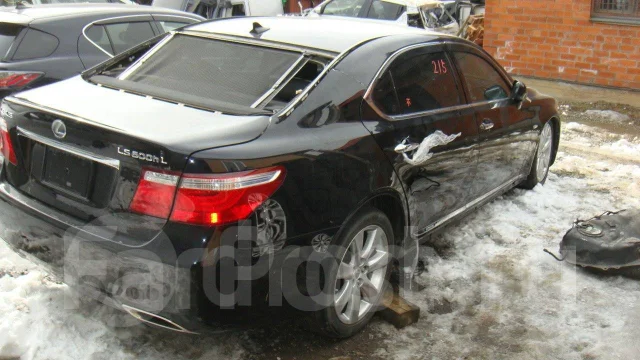 Lexus LS600h. UVF25, 2UR ����