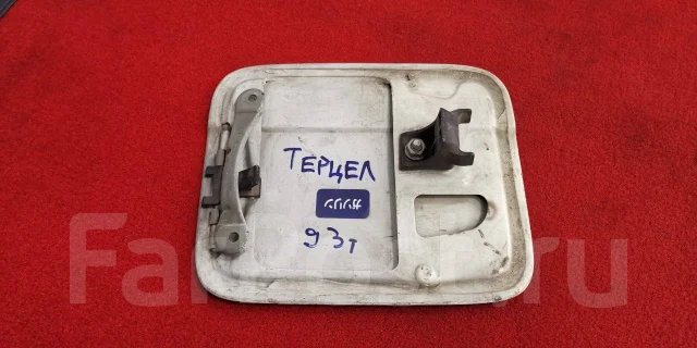 Не закрывается лючок бензобака тойота рав 4