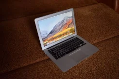 Apple MacBook Air 11 2011 Mid