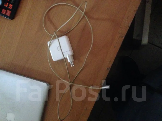 Apple MacBook Pro 13 2009 Mid. 13", 2,5����, ��� 4 ��, ���� 320���, WiFi: 1, Bluetooth: 1 ����