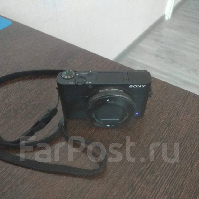 Sony Cyber-shot DSC-RX100 III. 20 � ����� ��, ���: 3� ����