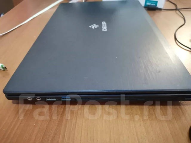 DEXP Atlas H115. 15.6", 2,4����, ��� 8 ��, ���� 500���, WiFi: 1, Bluetooth: 1, ����������� �� 4��. ����