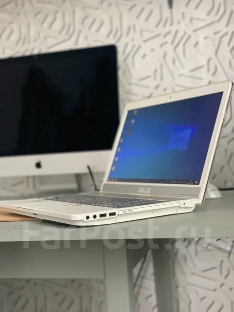 Asus N55SF. 15.6", WiFi: 1, Bluetooth: 1 ����