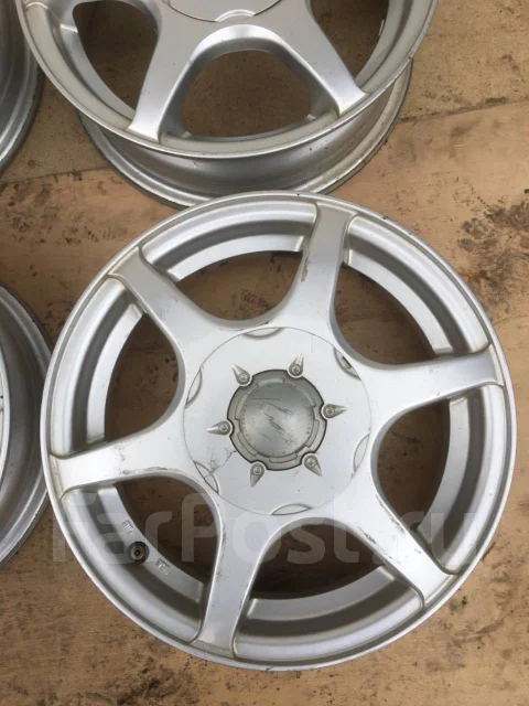 Krait. 4.5x14", 4x100, 4x114.3, ET43, �� 70���. ����