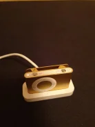 Apple iPod shuffle. ����