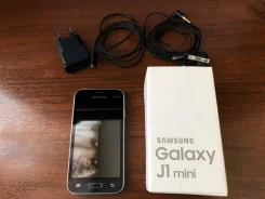 Samsung Galaxy J1 Mini. �/�, 8 ��, ������, 3G, Dual-SIM