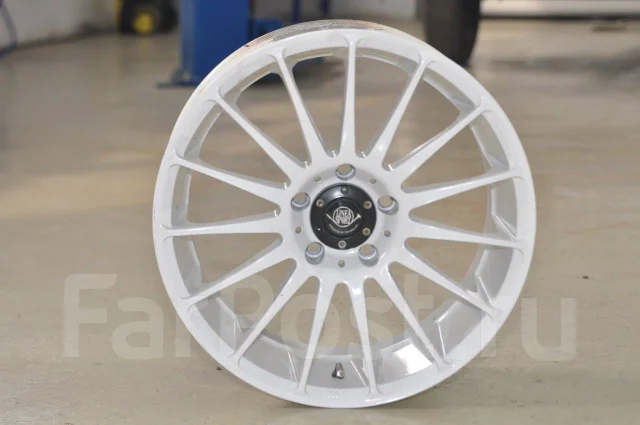 Crimson Linea Sport. 8.0x17", 5x114.3, ET32, �� 73���. ����
