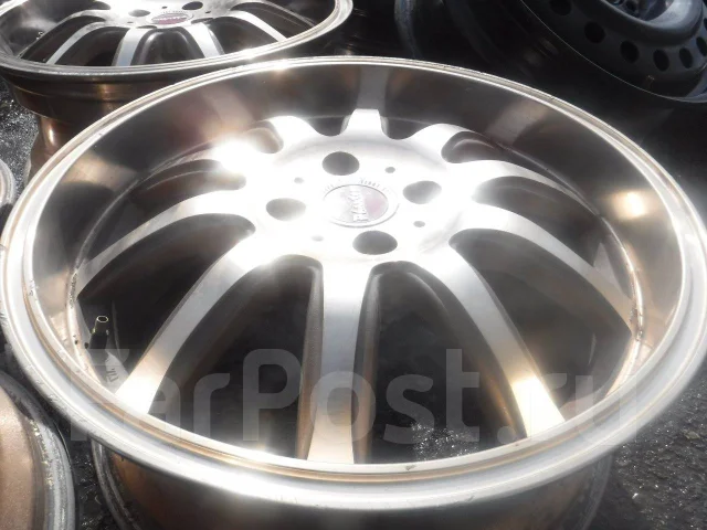 Ultra Phantom. 7.0x17", 4x100, ET42, �� 73,1���. ��� ����� �� ����������� ������ ����