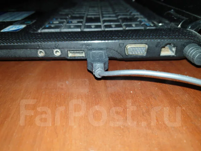 Asus K40IN. 14", ��� 4 ��, ���� 250���, WiFi: 1 ����