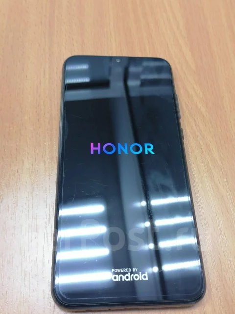 Honor 10i. �/�, ������, 3G, 4G LTE, Dual-SIM, NFC ����