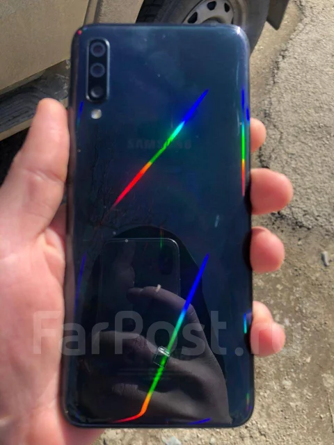 Samsung Galaxy A70. �/�, �����, 3G, 4G LTE, Dual-SIM, ����������, NFC ����