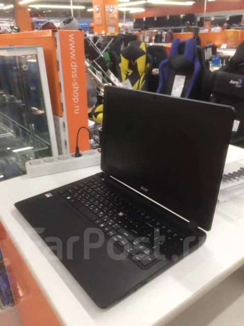 Acer Aspire ES1-523. 15.6", 2,6����, ��� 6 ��, ���� 500���, WiFi: 1, Bluetooth: 1, ����������� �� 5��. ����
