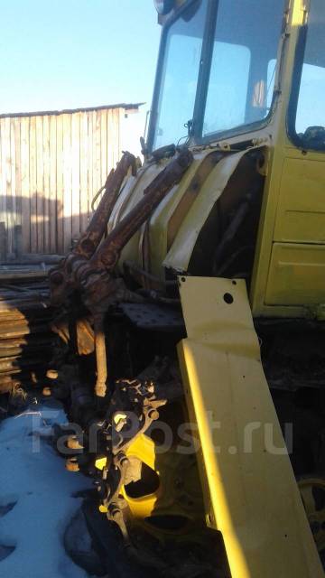 Вспашка земли мотоплугом трактором Дт 75 с четырех секционным плугом ...