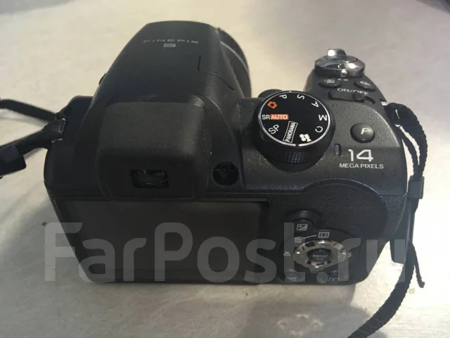 Fujifilm FinePix S4000. 10 - 14.9 ��, ���: 14� � ����� ����