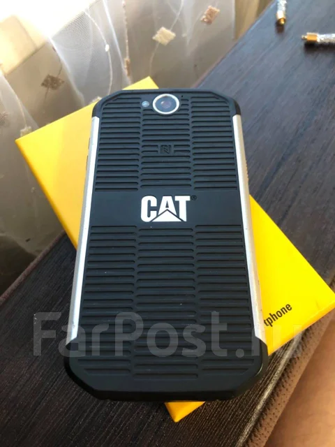 Caterpillar Cat S40. �/� ����