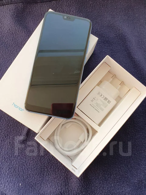 Honor 10. �/�, �����, 4G LTE, Dual-SIM, NFC ����