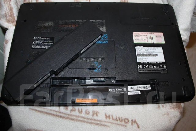 Toshiba Satellite C660. ��� 64 �� � ������, WiFi: 1, Bluetooth: 1 ����