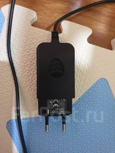 Prestigio. 13.3", 1,9����, ��� 4 ��, WiFi: 1, Bluetooth: 1, ����������� �� 6��. ����