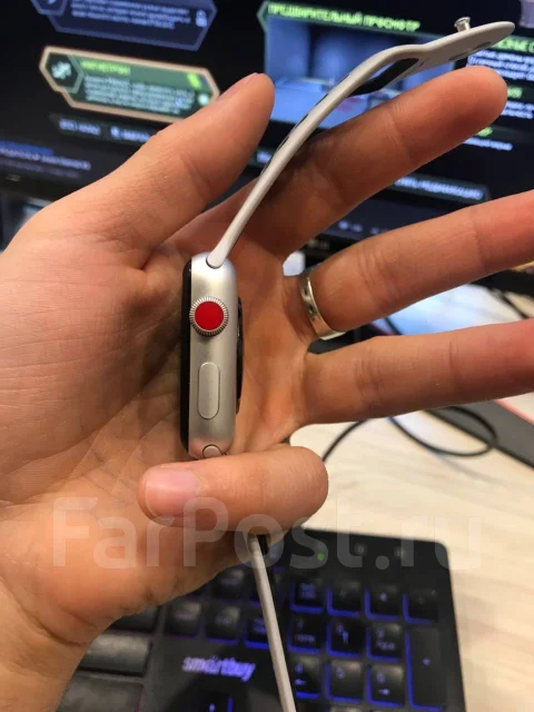 Apple Watch Series 3 Nike+. GPS, NFC ����