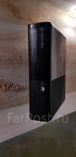 Microsoft Xbox 360 E ����
