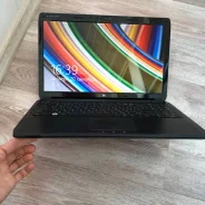 DNS. 15.6", 2 500����, ��� 8 ��, ���� 500���, WiFi: 1, Bluetooth: 1, ����������� �� 1��. ����