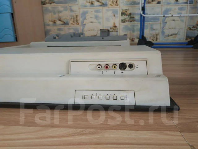 Thomson. LCD (��) ����