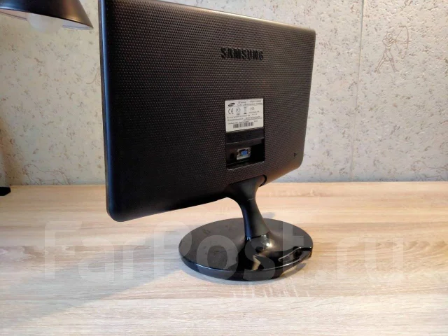 Samsung. 18.5" ����